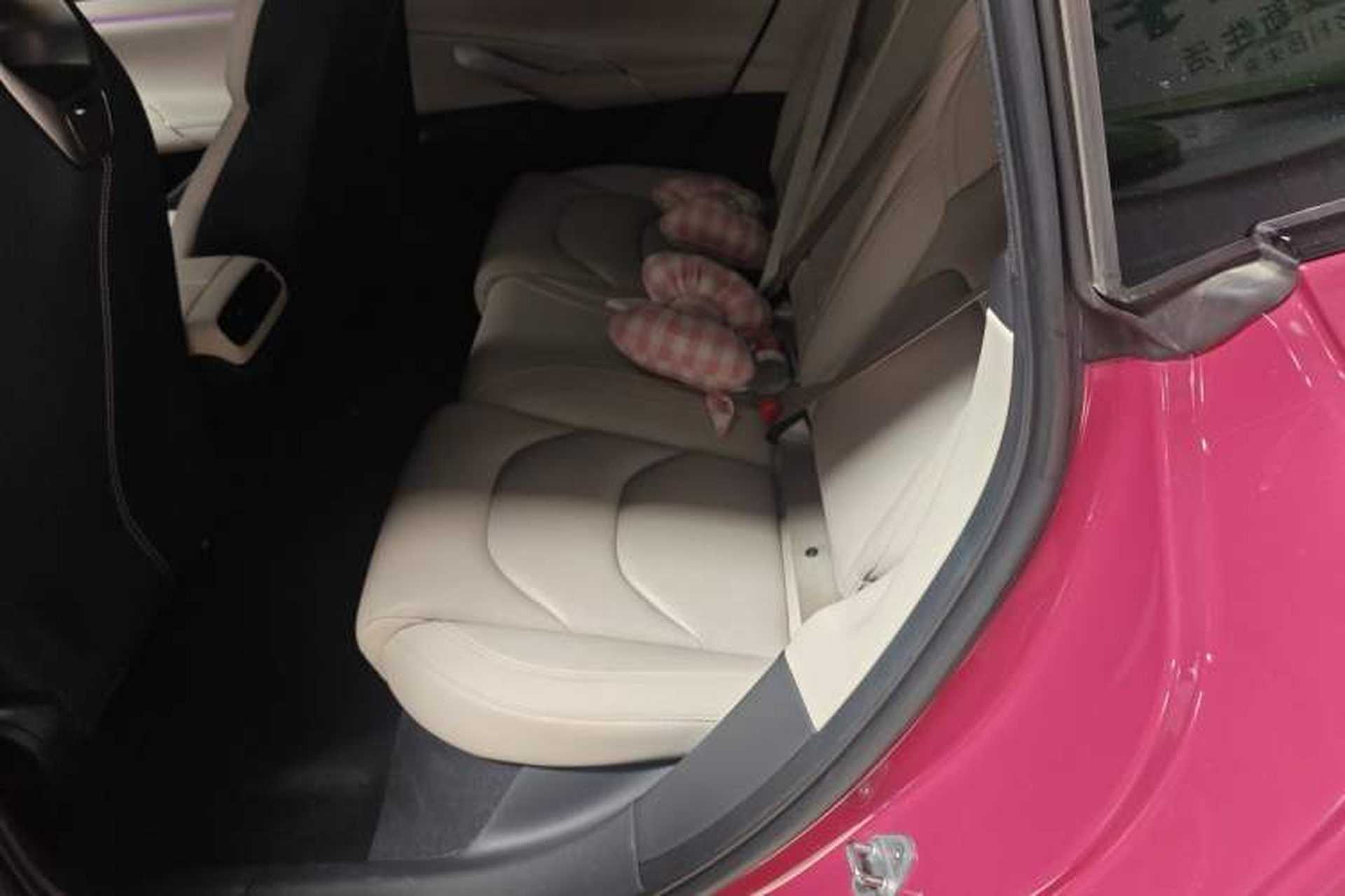 Used Xiaomi Auto SU7 2024 Rear-Drive Ultra-Long Range Advanced Pro-Level Intelligent Driving Version Left Rear Seat