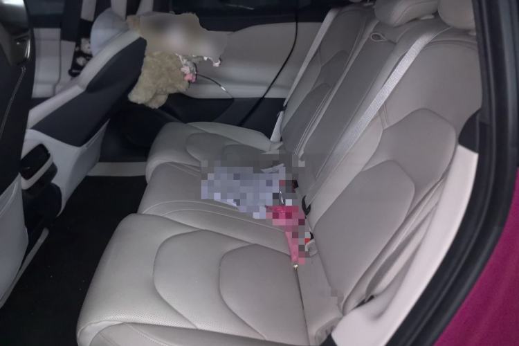 Used Xiaomi Auto SU7 2024 Rear-Drive Long-Range Intelligent Driving Version Left Rear Seat