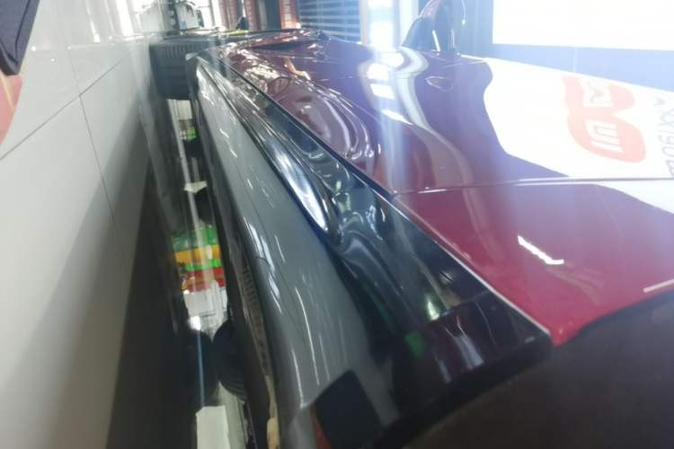 Used Xiaomi Auto SU7 2024 Four-Wheel Drive Ultra-Long Range Advanced Intelligent Driving Max Edition Left Side Sill