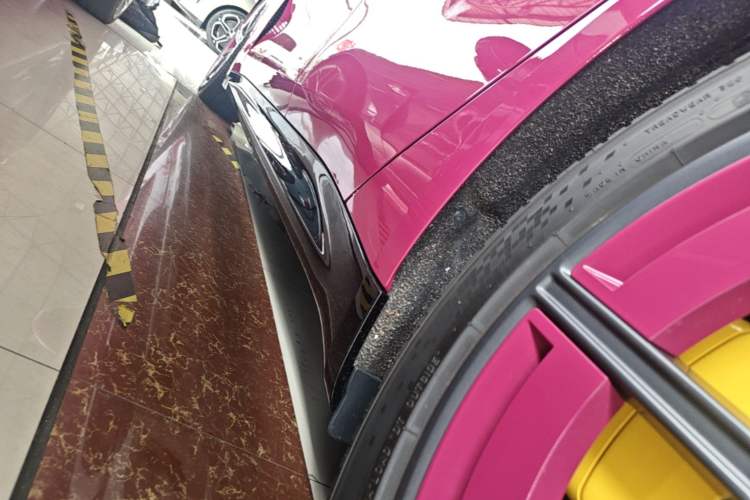 Used Xiaomi Auto SU7 2024 Four-Wheel Drive Ultra-Long Range Advanced Intelligent Driving Max Edition Left Side Sill