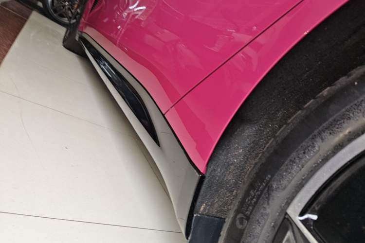 Used Xiaomi Auto SU7 2024 Rear-Drive Ultra-Long Range Advanced Pro-Level Intelligent Driving Version Left Side Sill