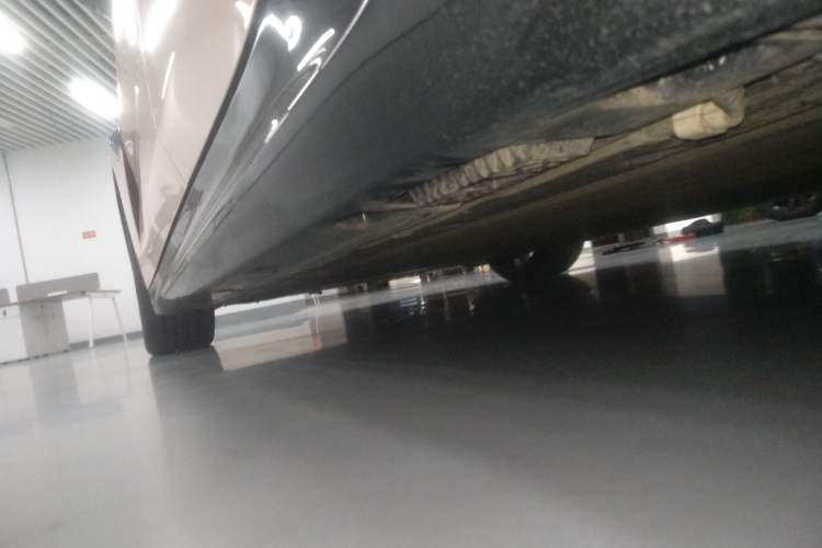 Used Xiaomi Auto SU7 2024 Four-Wheel Drive Ultra-Long Range Advanced Intelligent Driving Max Edition Left Side Sill