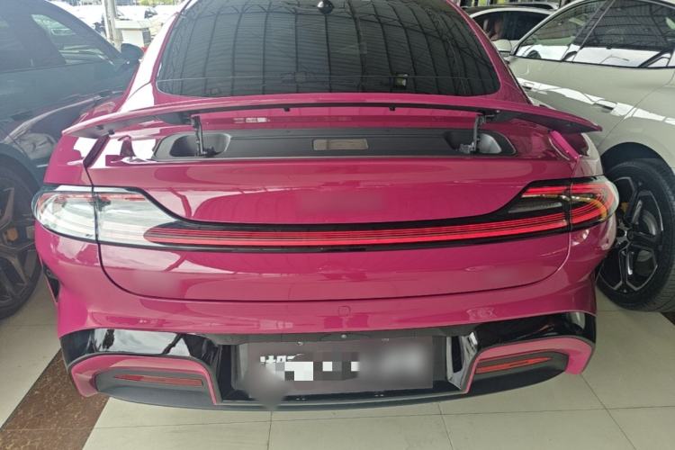 Used Xiaomi Auto SU7 2024 Four-Wheel Drive Ultra-Long Range Advanced Intelligent Driving Max Edition Rear