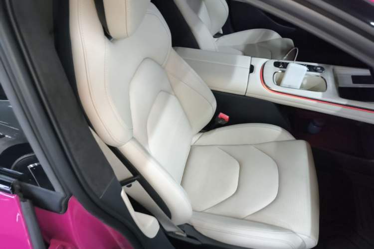 Used Xiaomi Auto SU7 2024 Four-Wheel Drive Ultra-Long Range Advanced Intelligent Driving Max Edition Right Front Seat