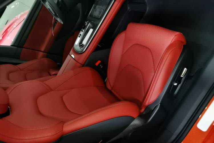 Used Xiaomi Auto SU7 2024 Rear-Drive Long-Range Intelligent Driving Version Right Front Seat