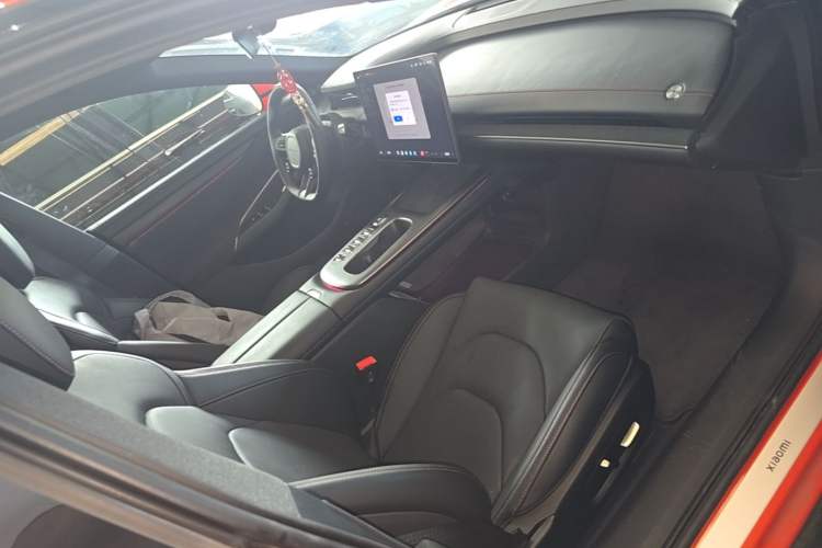 Used Xiaomi Auto SU7 2024 Rear-Drive Ultra-Long Range Advanced Pro-Level Intelligent Driving Version Right Front Seat
