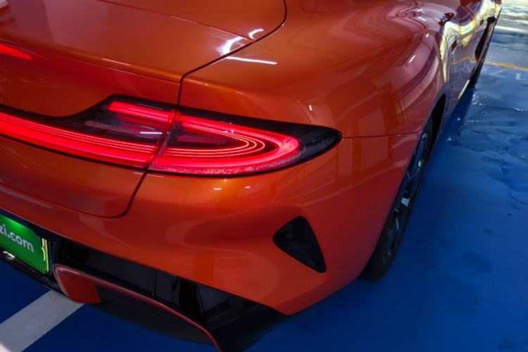 Used Xiaomi Auto SU7 2024 Rear-Drive Ultra-Long Range Advanced Pro-Level Intelligent Driving Version Right Rear Taillight