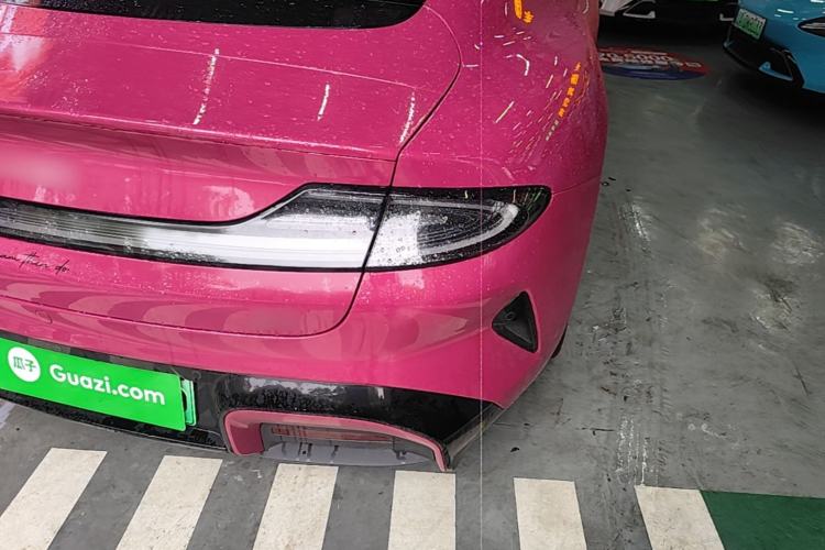 Used Xiaomi Auto SU7 2024 Rear-Drive Ultra-Long Range Advanced Pro-Level Intelligent Driving Version Right Rear Taillight