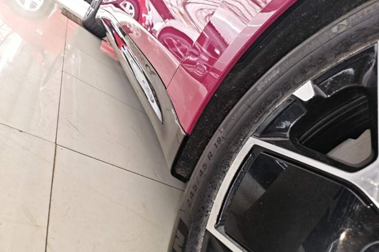 Used Xiaomi Auto SU7 2024 Rear-Drive Ultra-Long Range Advanced Pro-Level Intelligent Driving Version Right Side Sill