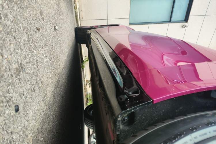 Used Xiaomi Auto SU7 2024 Four-Wheel Drive Ultra-Long Range Advanced Intelligent Driving Max Edition Right Side Sill