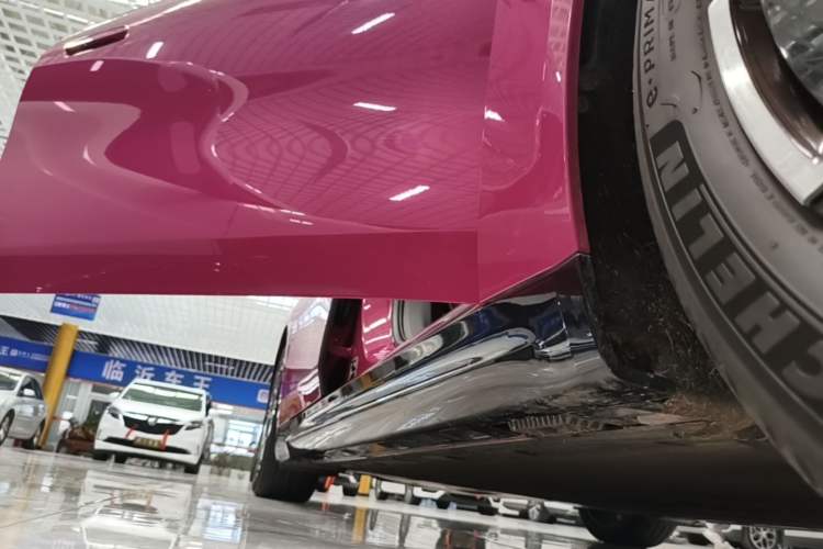 Used Xiaomi Auto SU7 2024 Rear-Drive Long-Range Intelligent Driving Version Right Side Sill
