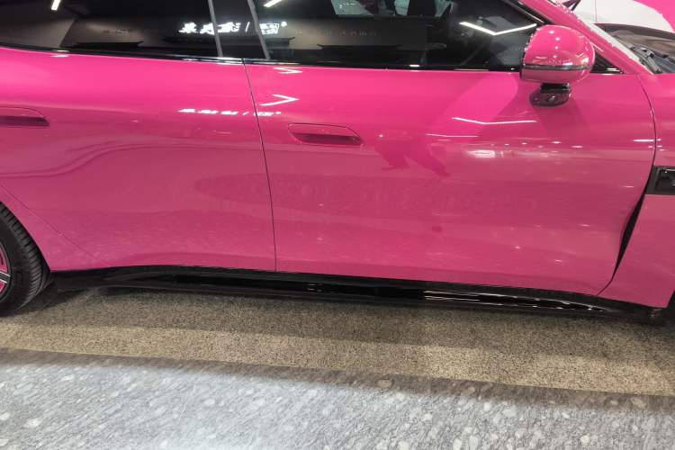 Used Xiaomi Auto SU7 2024 Rear-Drive Ultra-Long Range Advanced Pro-Level Intelligent Driving Version Right Side Sill