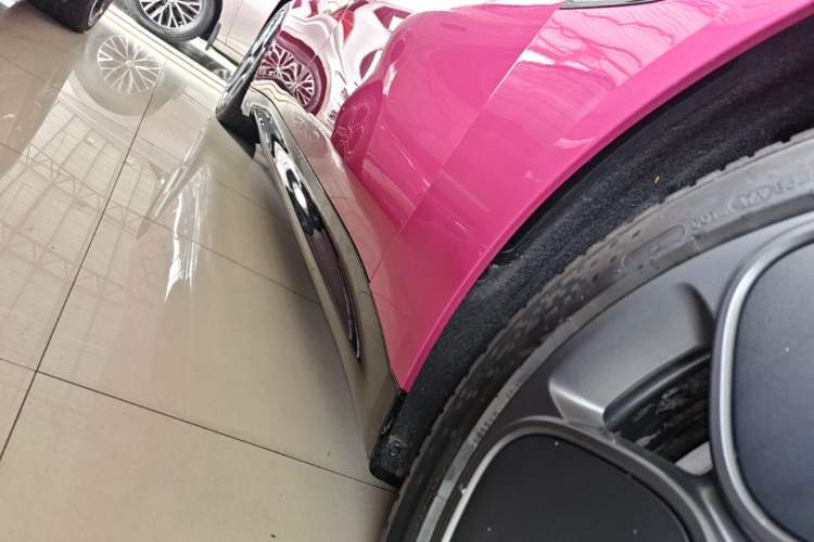 Used Xiaomi Auto SU7 2024 Rear-Drive Long-Range Intelligent Driving Version Right Side Sill