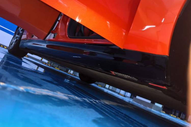 Used Xiaomi Auto SU7 2024 Rear-Drive Ultra-Long Range Advanced Pro-Level Intelligent Driving Version Right Side Sill