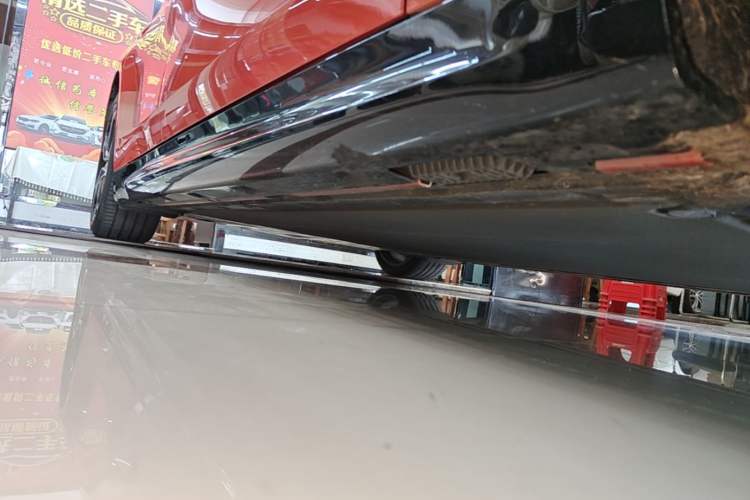 Used Xiaomi Auto SU7 2024 Rear-Drive Ultra-Long Range Advanced Pro-Level Intelligent Driving Version Right Side Sill