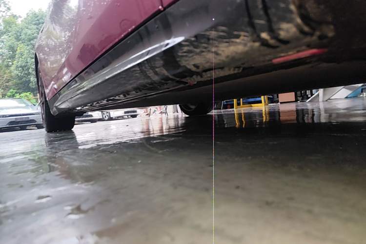 Used Xiaomi Auto SU7 2024 Rear-Drive Ultra-Long Range Advanced Pro-Level Intelligent Driving Version Right Side Sill