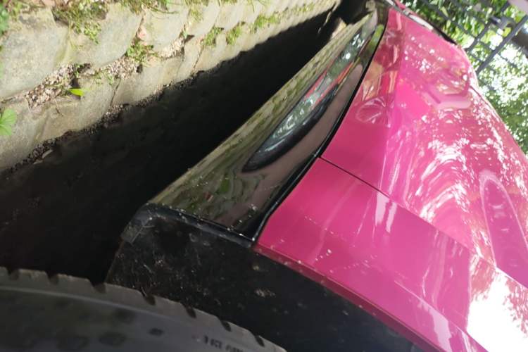 Used Xiaomi Auto SU7 2024 Rear-Drive Long-Range Intelligent Driving Version Right Side Sill