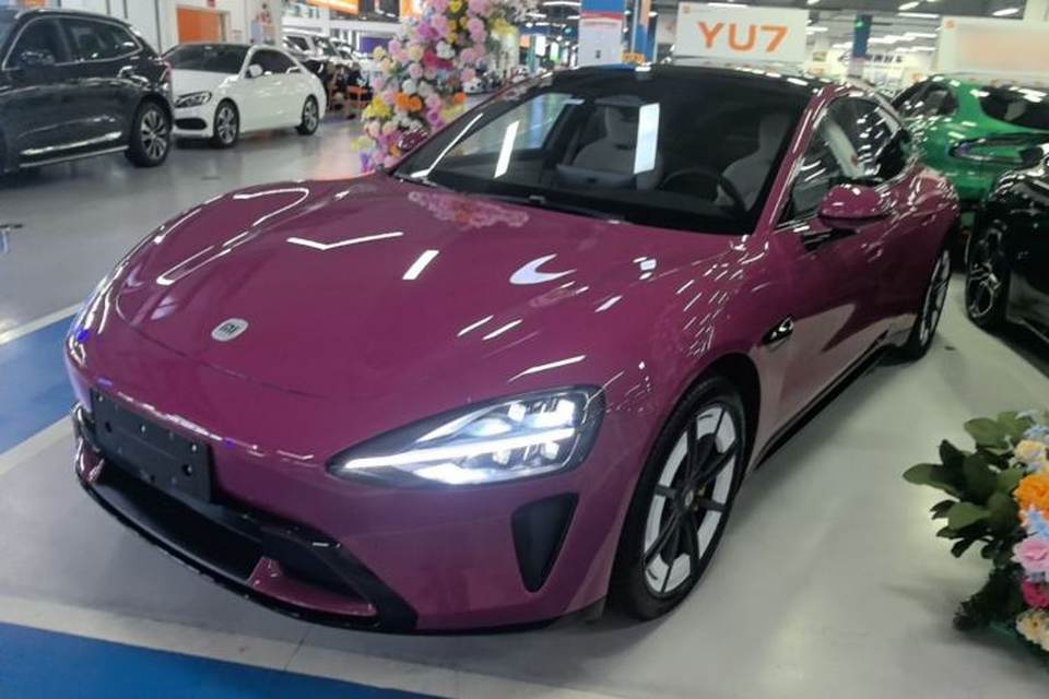 Xiaomi Auto SU7 2024