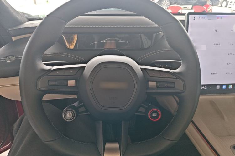 Used Xiaomi Auto SU7 2024 Four-Wheel Drive Ultra-Long Range Advanced Intelligent Driving Max Edition Steering Wheel
