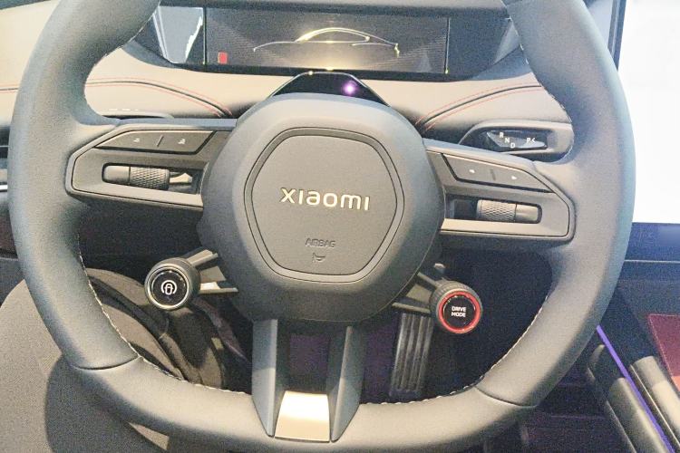 Used Xiaomi Auto SU7 2024 Four-Wheel Drive Ultra-Long Range Advanced Intelligent Driving Max Edition Steering Wheel