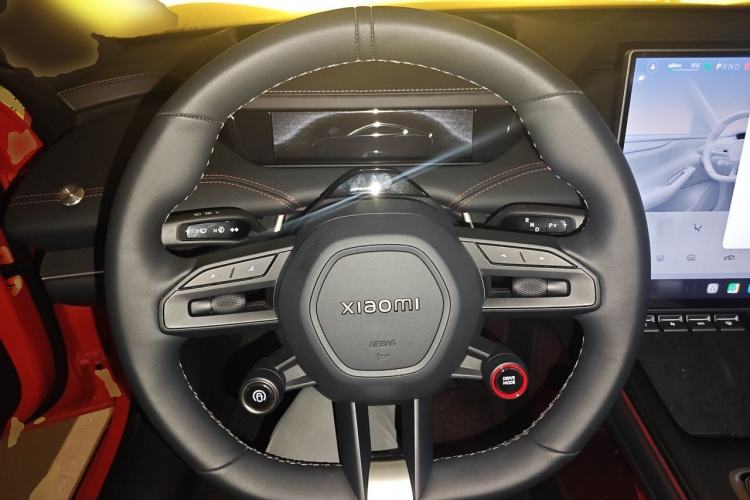 Used Xiaomi Auto SU7 2024 Four-Wheel Drive Ultra-Long Range Advanced Intelligent Driving Max Edition Steering Wheel