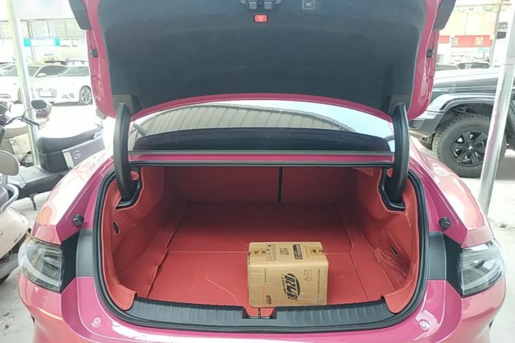 Used Xiaomi Auto SU7 2024 Rear-Drive Long-Range Intelligent Driving Version Trunk