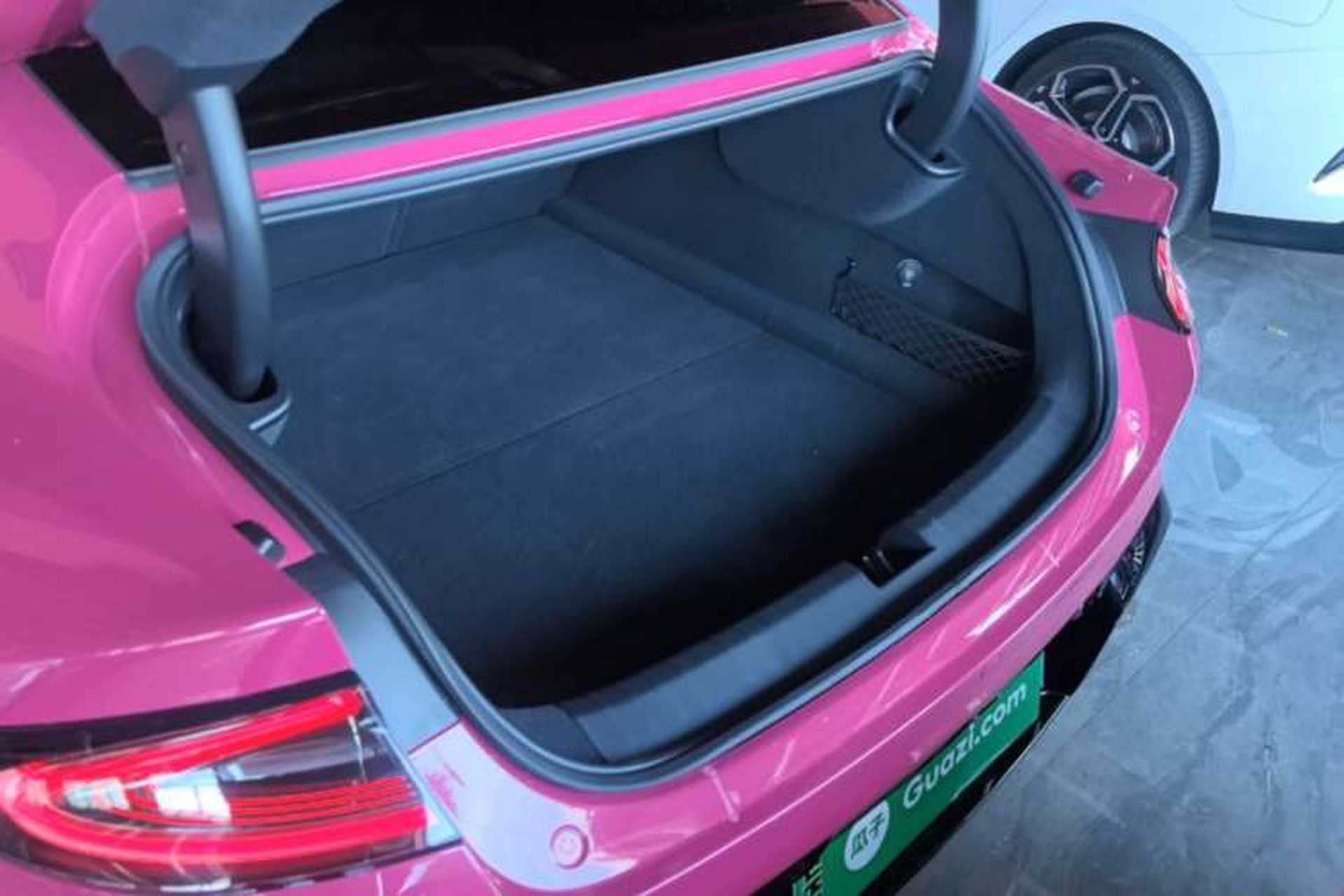 Used Xiaomi Auto SU7 2024 Four-Wheel Drive Ultra-Long Range Advanced Intelligent Driving Max Edition Trunk