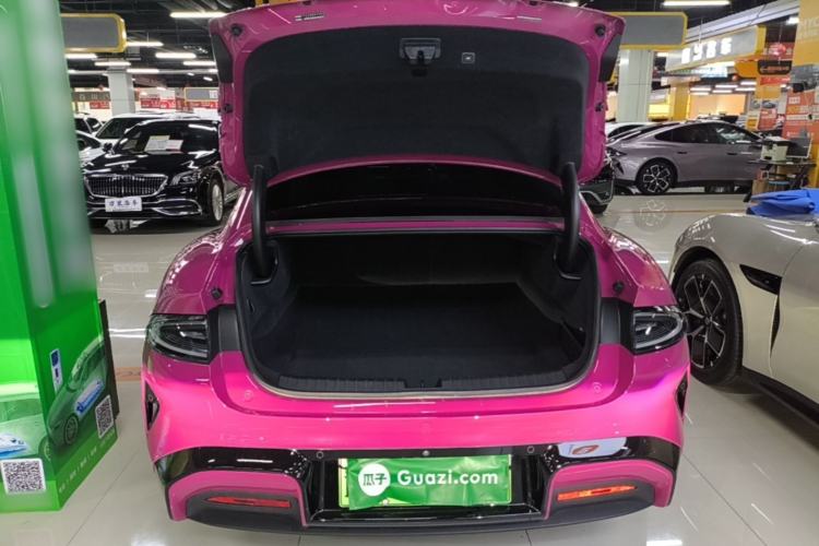 Used Xiaomi Auto SU7 2024 Four-Wheel Drive Ultra-Long Range Advanced Intelligent Driving Max Edition Trunk