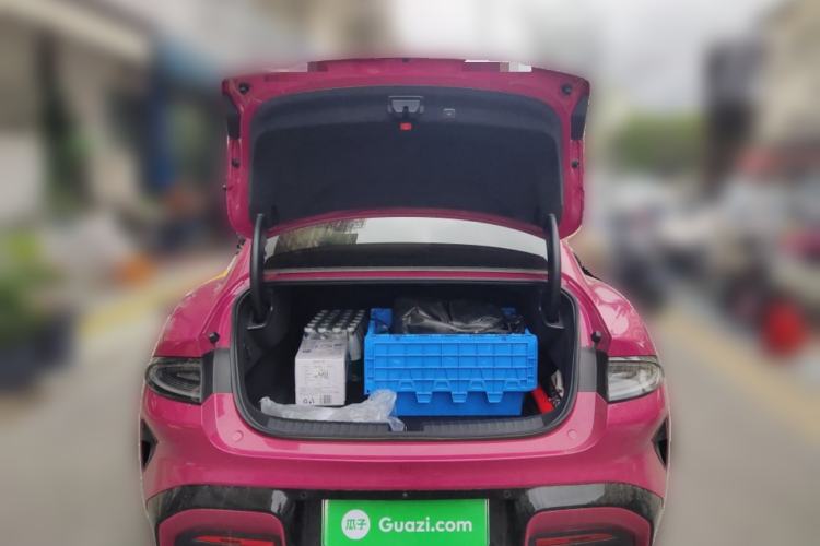 Used Xiaomi Auto SU7 2024 Rear-Drive Long-Range Intelligent Driving Version Trunk