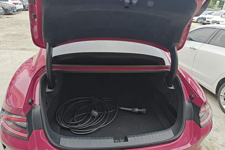 Used Xiaomi Auto SU7 2024 Rear-Drive Long-Range Intelligent Driving Version Trunk