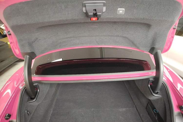 Used Xiaomi Auto SU7 2024 Four-Wheel Drive Ultra-Long Range Advanced Intelligent Driving Max Edition Trunk