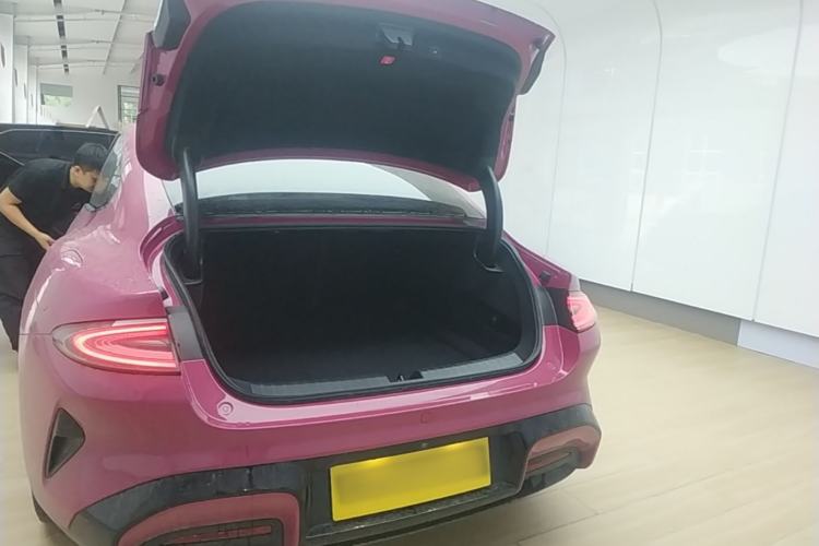 Used Xiaomi Auto SU7 2024 Rear-Drive Long-Range Intelligent Driving Version Trunk