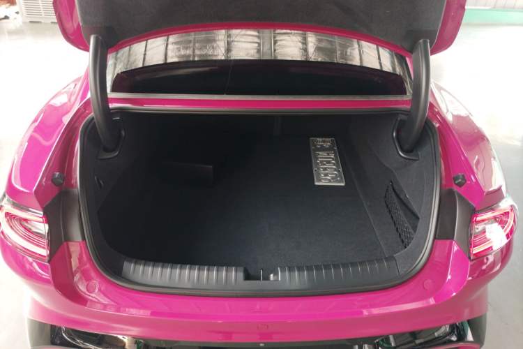 Used Xiaomi Auto SU7 2024 Rear-Drive Ultra-Long Range Advanced Pro-Level Intelligent Driving Version Trunk