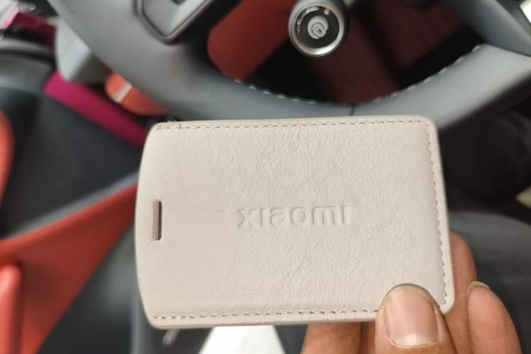Used Xiaomi Auto SU7 2024 Rear-Drive Long-Range Intelligent Driving Version Vehicle Key