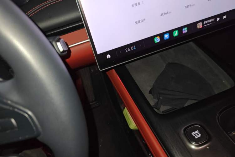 Used Xiaomi Auto SU7 2024 Rear-Drive Long-Range Intelligent Driving Version Vehicle Key