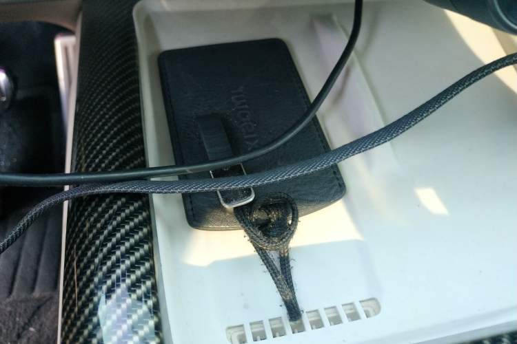 Used Xiaomi Auto SU7 2024 Four-Wheel Drive Ultra-Long Range Advanced Intelligent Driving Max Edition Vehicle Key