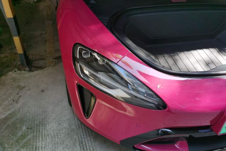 Used Xiaomi Auto SU7 2024 Rear-Drive Ultra-Long Range Advanced Pro-Level Intelligent Driving Version Right Front Headlight