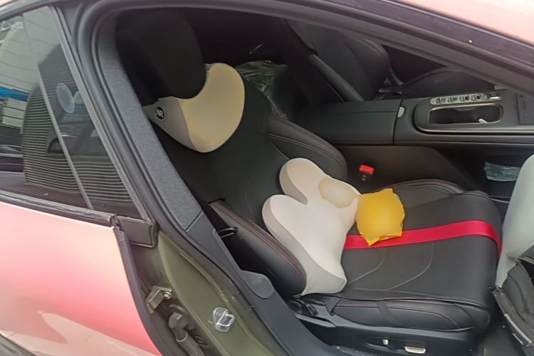 Used Xiaomi Auto SU7 2024 Rear-Drive Ultra-Long Range Advanced Pro-Level Intelligent Driving Version Right Front Seat