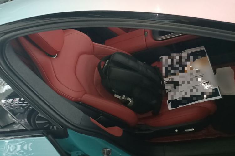 Used Xiaomi Auto SU7 2024 Rear-Drive Ultra-Long Range Advanced Pro-Level Intelligent Driving Version Right Front Seat