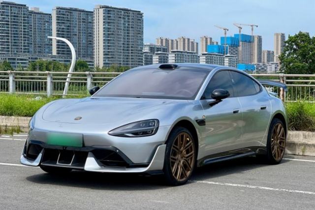 Używany Xiaomi Auto SU7 2024 Four-Wheel Drive Ultra-Long Range Advanced Intelligent Driving Max Edition