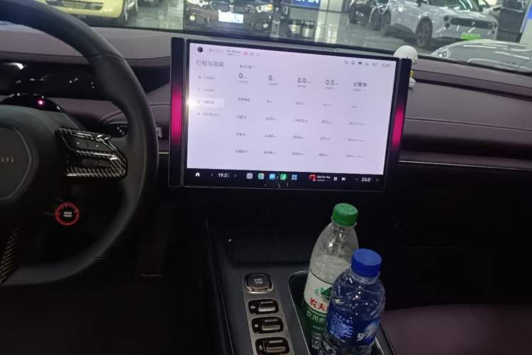 Used Xiaomi Auto SU7 2024 Rear-Drive Ultra-Long Range Advanced Pro-Level Intelligent Driving Version Audio And AC Panel