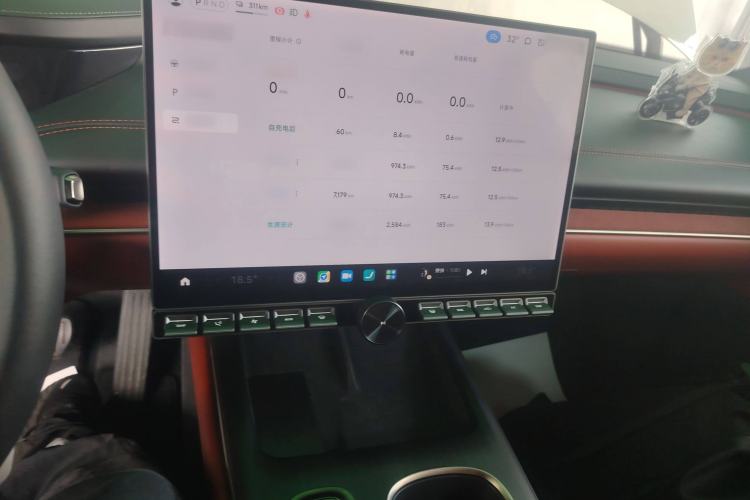 Used Xiaomi Auto SU7 2024 Rear-Drive Long-Range Intelligent Driving Version Audio And AC Panel