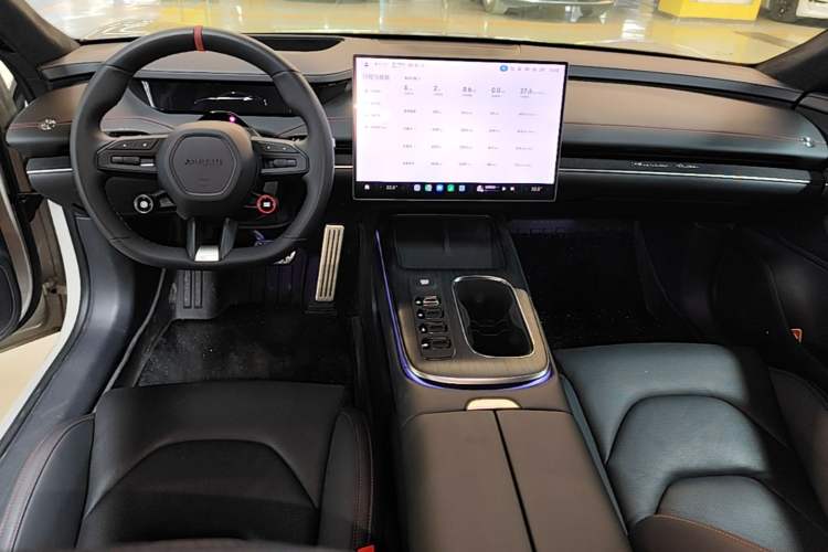 Used Xiaomi Auto SU7 2024 Four-Wheel Drive Ultra-Long Range Advanced Intelligent Driving Max Edition Audio And AC Panel