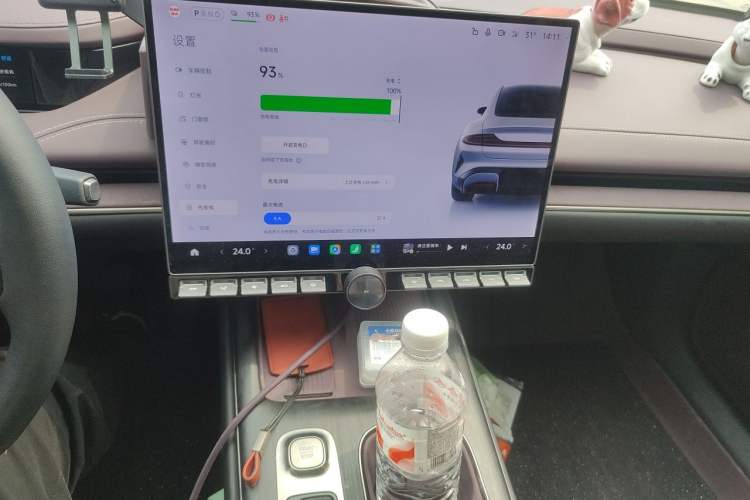 Used Xiaomi Auto SU7 2024 Rear-Drive Ultra-Long Range Advanced Pro-Level Intelligent Driving Version Audio And AC Panel