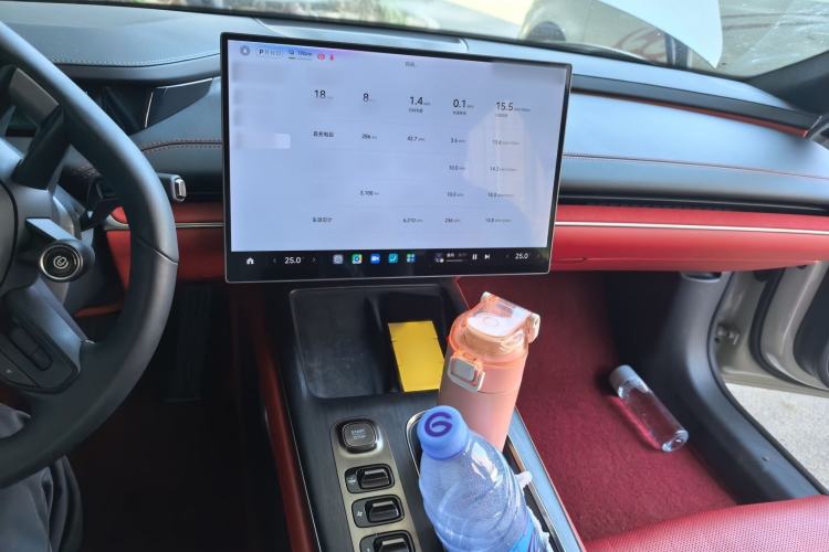 Used Xiaomi Auto SU7 2024 Rear-Drive Ultra-Long Range Advanced Pro-Level Intelligent Driving Version Audio And AC Panel