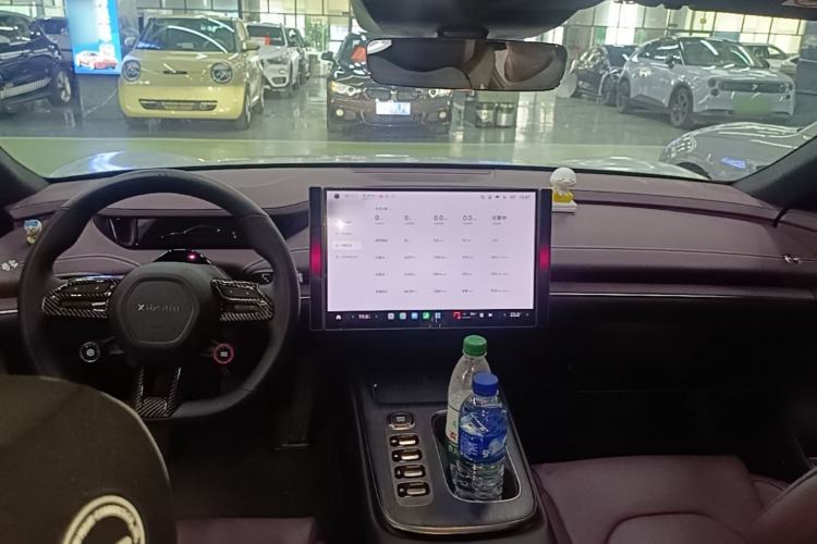 Used Xiaomi Auto SU7 2024 Rear-Drive Ultra-Long Range Advanced Pro-Level Intelligent Driving Version Center Console