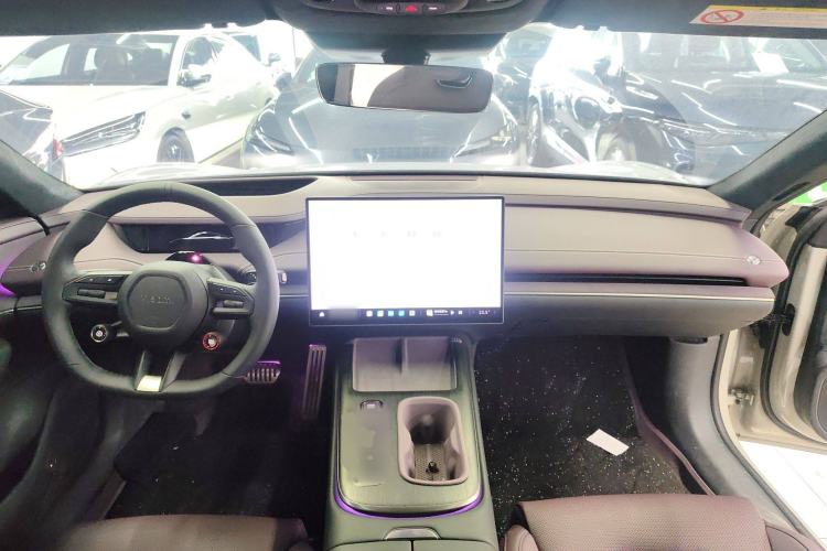 Used Xiaomi Auto SU7 2024 Four-Wheel-Drive Max Founder's Edition Center Console