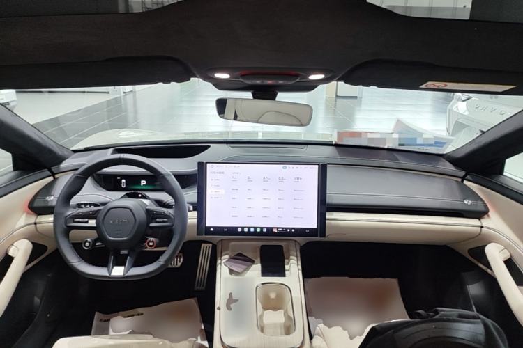 Used Xiaomi Auto SU7 2024 Four-Wheel Drive Ultra-Long Range Advanced Intelligent Driving Max Edition Center Console