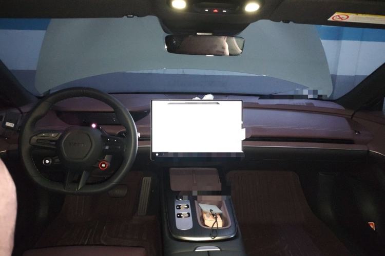 Used Xiaomi Auto SU7 2024 Rear-Drive Ultra-Long Range Advanced Pro-Level Intelligent Driving Version Center Console