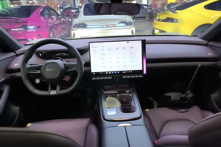Used Xiaomi Auto SU7 2024 Rear-Drive Long-Range Intelligent Driving Version Center Console